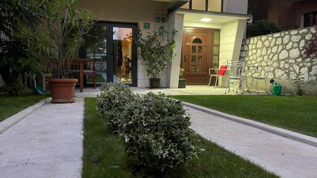 Visoko New Concept - 7 Minutes From The Pyramids - City Center Buitenkant foto