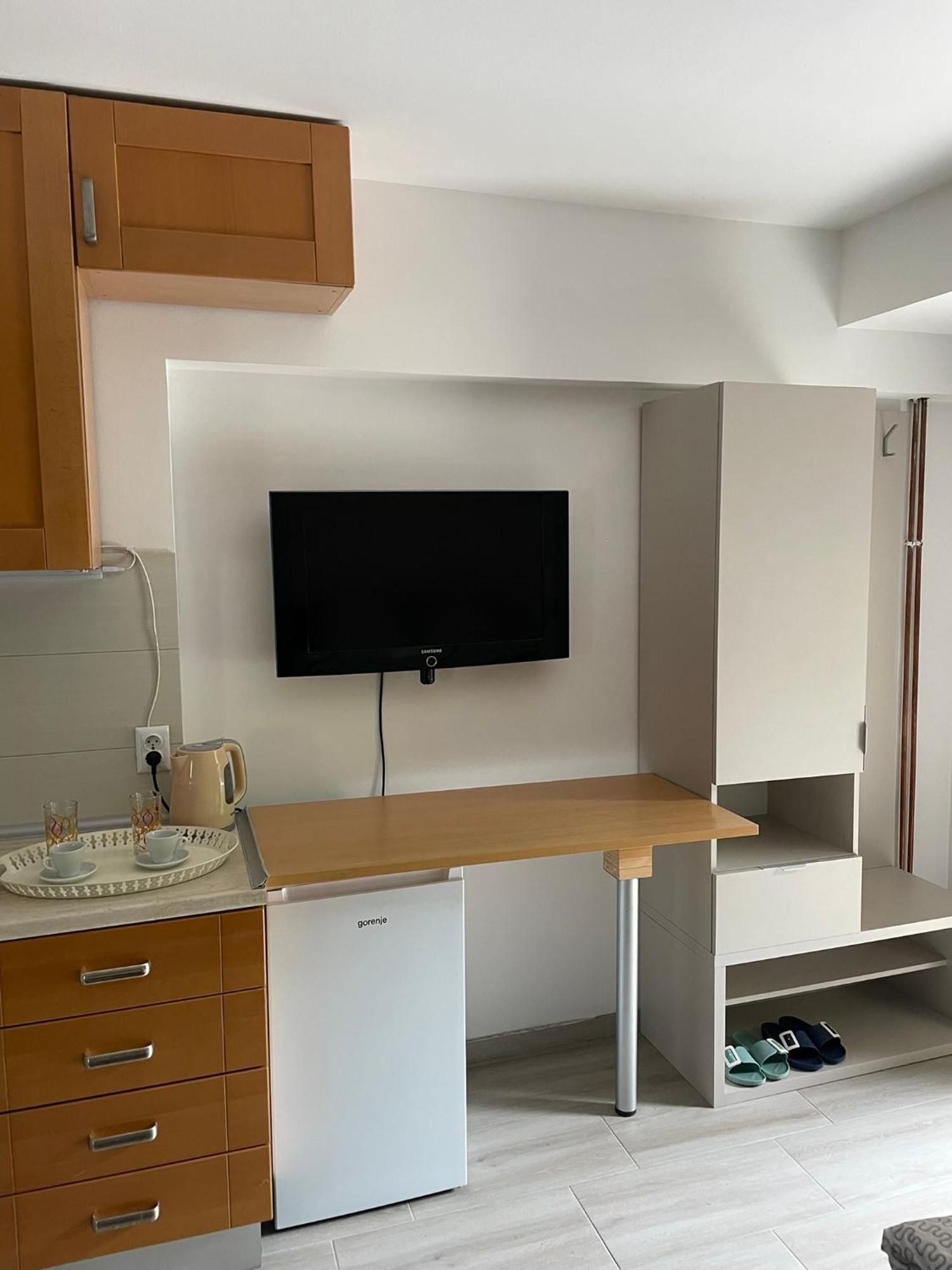 Visoko New Concept - 7 Minutes From The Pyramids - City Center Buitenkant foto