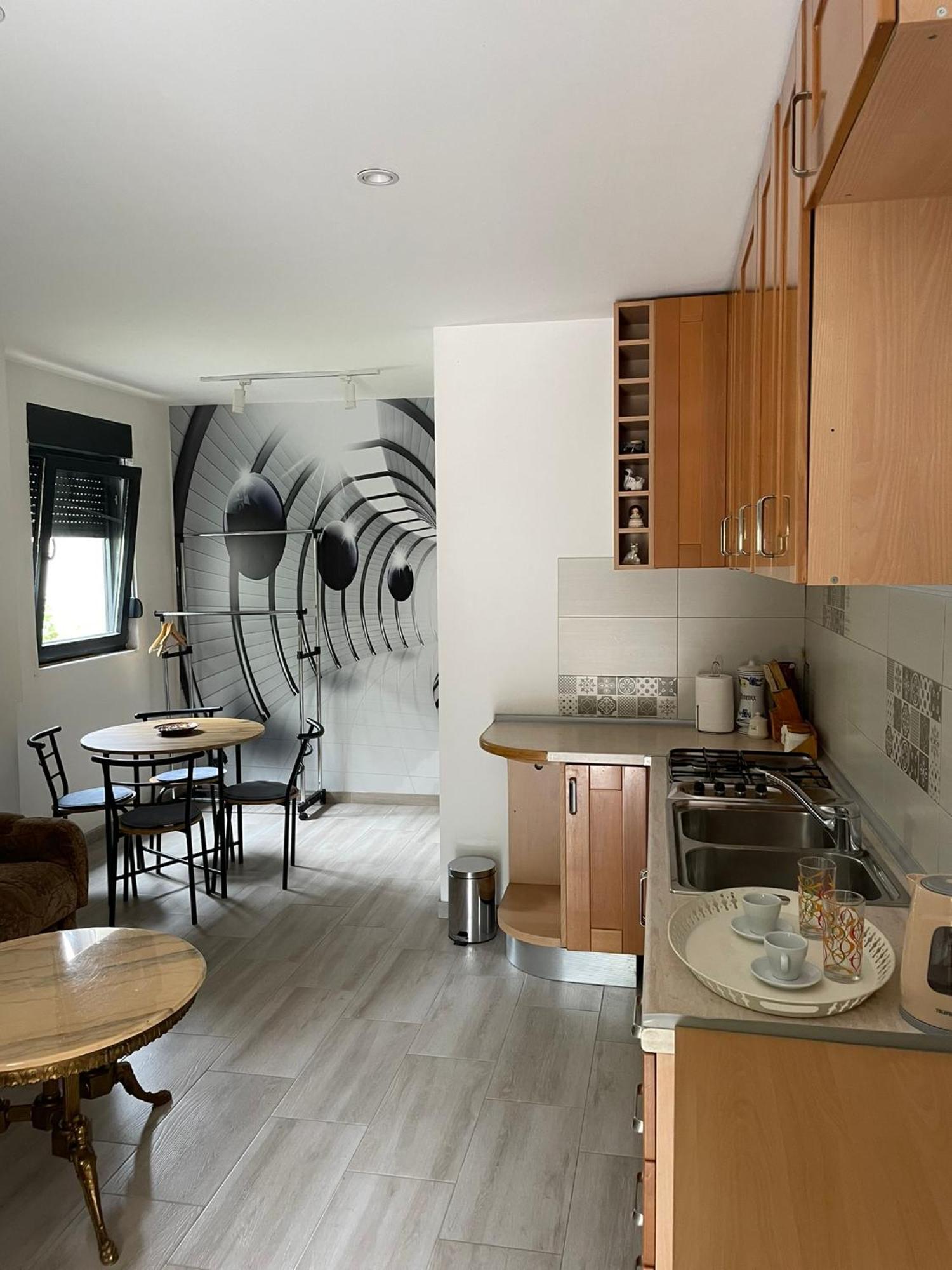 Visoko New Concept - 7 Minutes From The Pyramids - City Center Buitenkant foto